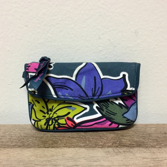 Vera Bradley Handbags - Vera Bradley Zip ID & Change Purse